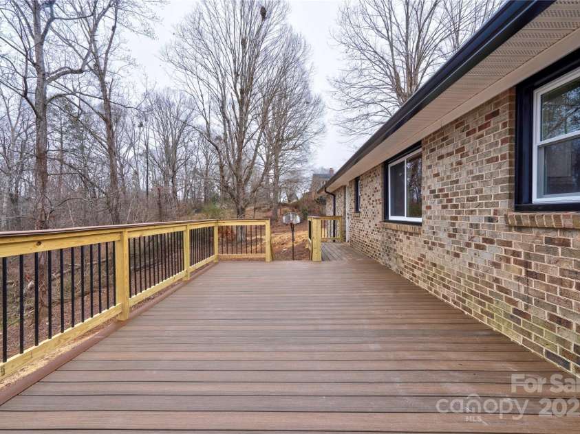 238 Lincoln Drive, Forest City, NC 28043.  MLS# CAR4270076, YatesRealty ID 8128. 