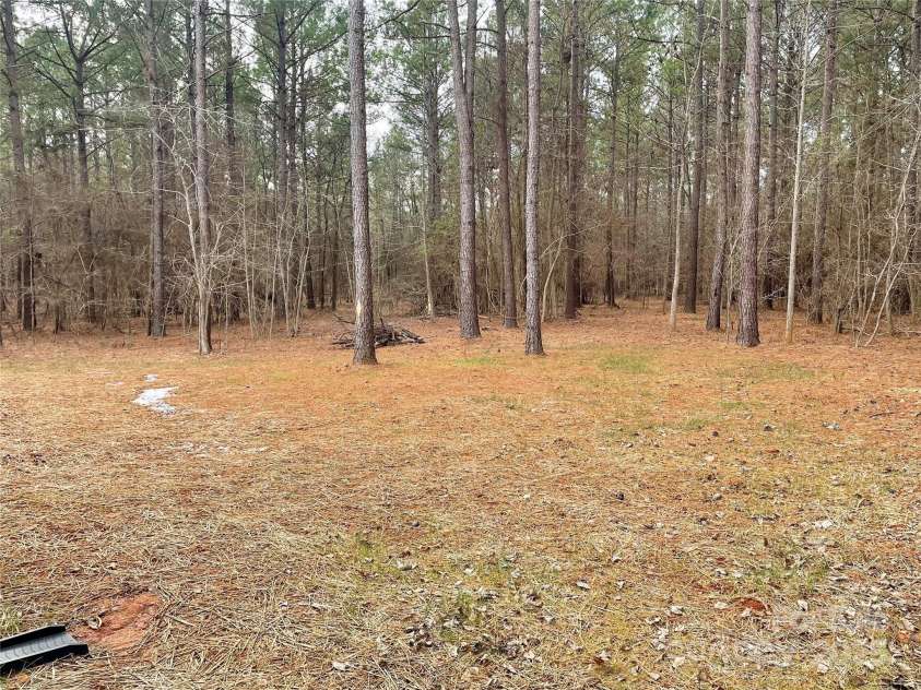 1194 Great Falls Highway, Chester, SC 29706.  MLS# CAR4216428, YatesRealty ID 8129. 