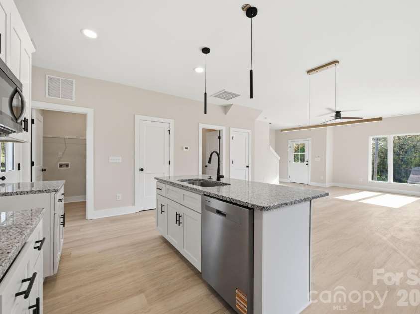 1433 Hilltop Street, Albemarle, NC 28001.  MLS# CAR4365166, YatesRealty ID 8129. 
