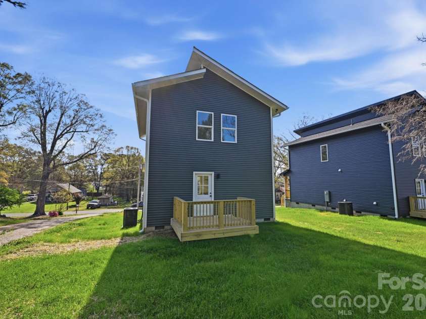 1433 Hilltop Street, Albemarle, NC 28001.  MLS# CAR4365166, YatesRealty ID 8129. 