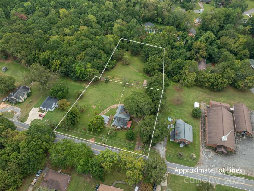 1544 Kings Road, Shelby, NC 28150.  MLS# CAR4306163, YatesRealty ID 813. Drone Shot