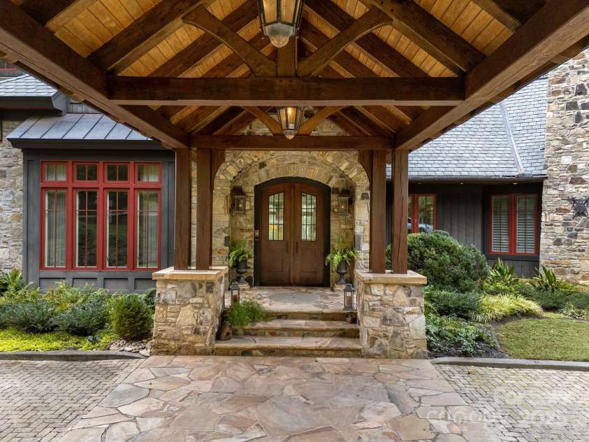 900 Fairview Farms Road, Campobello, SC 29322.  MLS# CAR4319715, YatesRealty ID 813. 