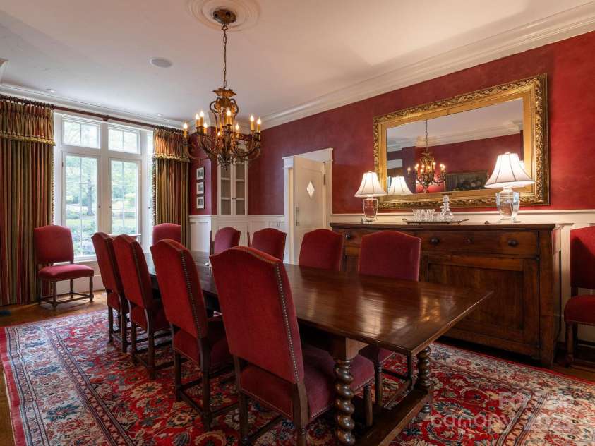 900 Fairview Farms Road, Campobello, SC 29322.  MLS# CAR4319715, YatesRealty ID 813. 