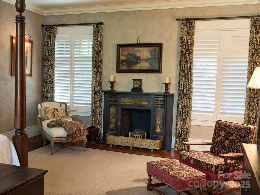 900 Fairview Farms Road, Campobello, SC 29322.  MLS# CAR4319715, YatesRealty ID 813. 