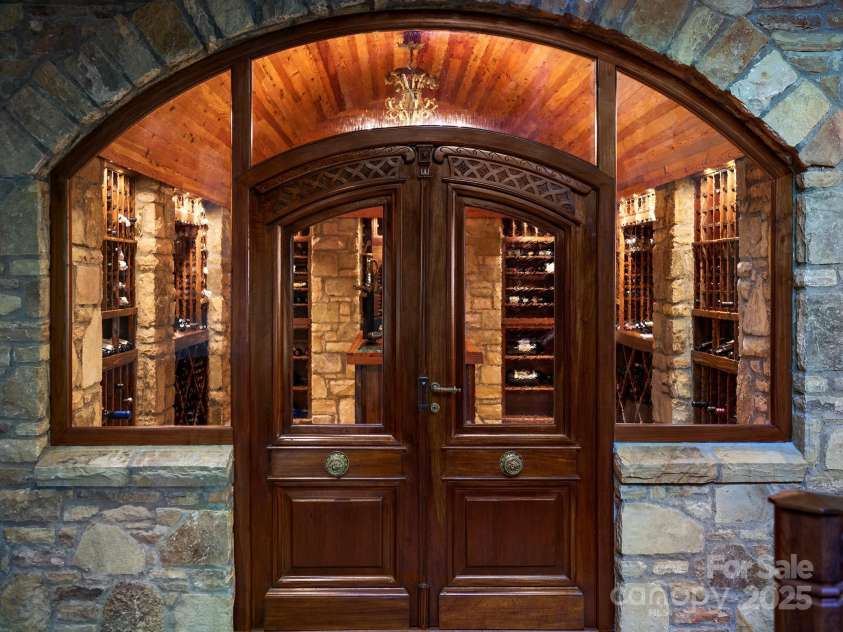 900 Fairview Farms Road, Campobello, SC 29322.  MLS# CAR4319715, YatesRealty ID 813. 