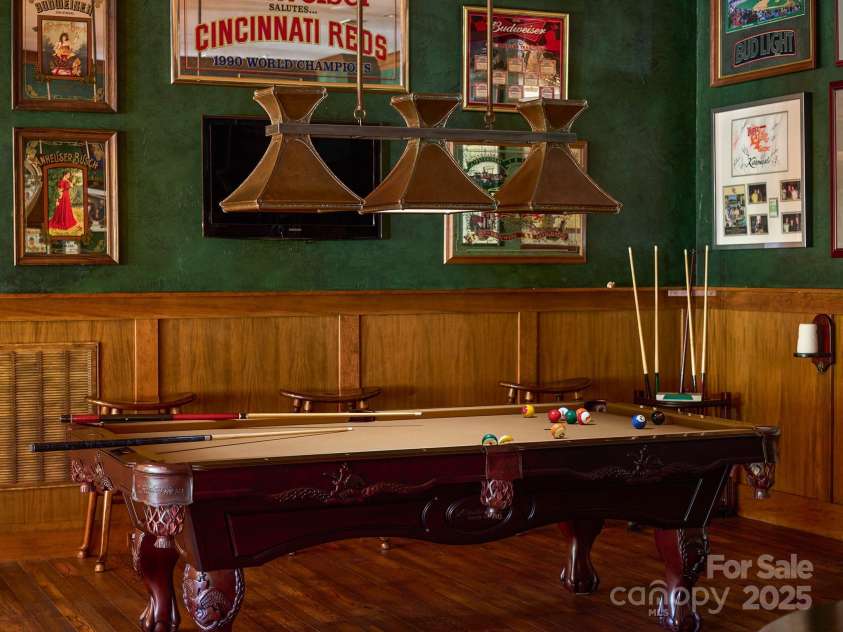 900 Fairview Farms Road, Campobello, SC 29322.  MLS# CAR4319715, YatesRealty ID 813. 