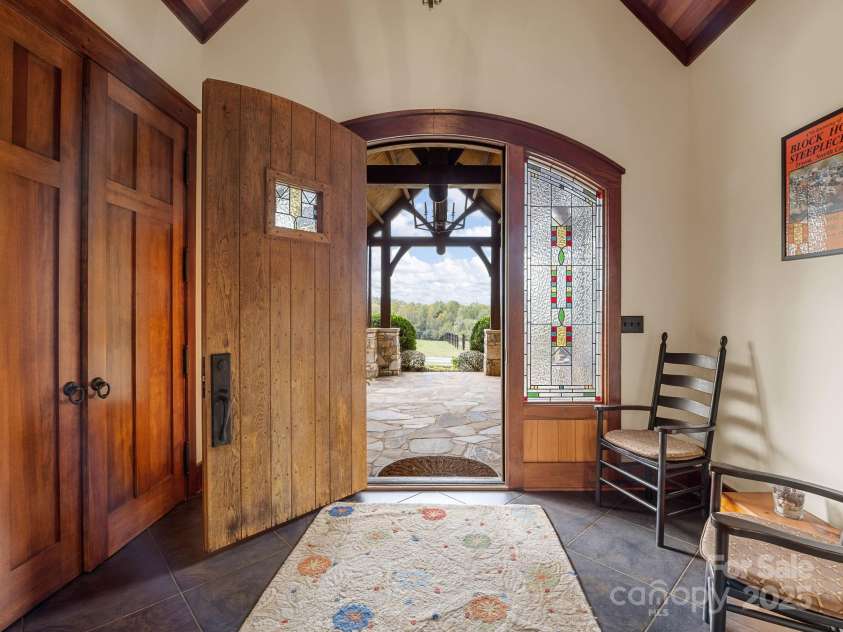 900 Fairview Farms Road, Campobello, SC 29322.  MLS# CAR4319715, YatesRealty ID 813. 