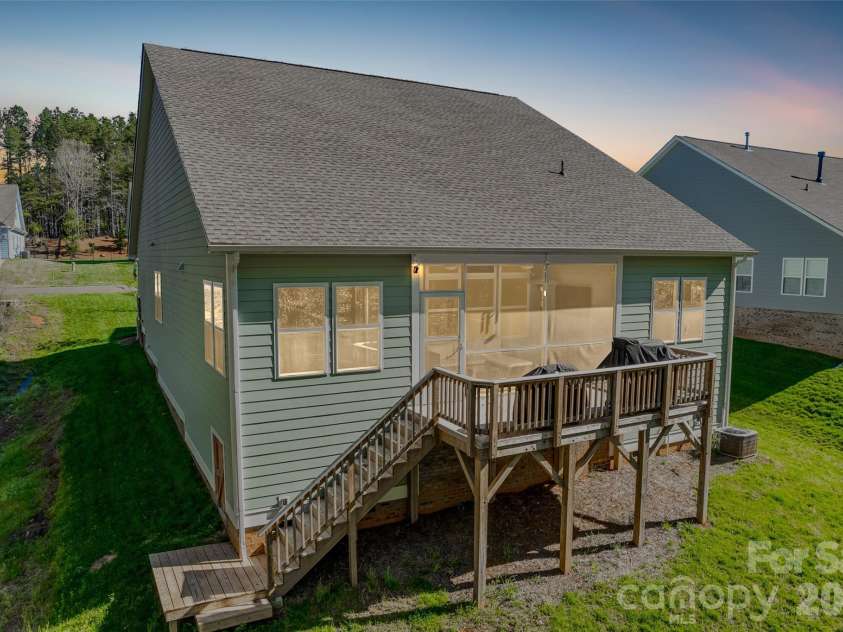 10117 Lakeshore Drive, Lancaster, SC 29720.  MLS# CAR4365175, YatesRealty ID 8130. 