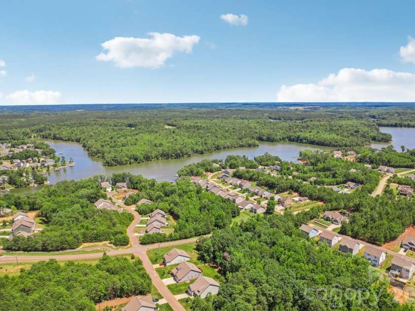 10117 Lakeshore Drive, Lancaster, SC 29720.  MLS# CAR4365175, YatesRealty ID 8130. 