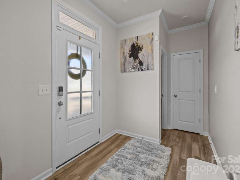 3089 Virginia Trail Court, Fort Mill, SC 29715.  MLS# CAR4219717, YatesRealty ID 8130. Entry Foyer