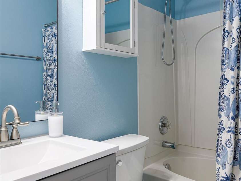 116 Saintsbury Place, Lexington, NC 27295.  MLS# CAR4224887, YatesRealty ID 8131. 