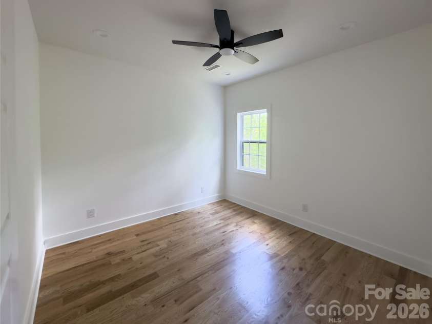 6265 Riviera Run Estates Drive, Hickory, NC 28601.  MLS# CAR4365268, YatesRealty ID 8131. Bedroom 3