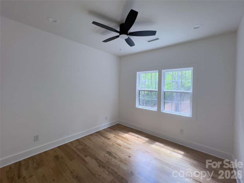 6265 Riviera Run Estates Drive, Hickory, NC 28601.  MLS# CAR4365268, YatesRealty ID 8131. Bonus Room