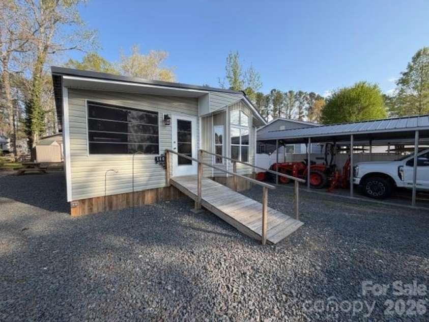 140 Hide A Way Trail, Mount Gilead, NC 27306.  MLS# CAR4365293, YatesRealty ID 8132. 
