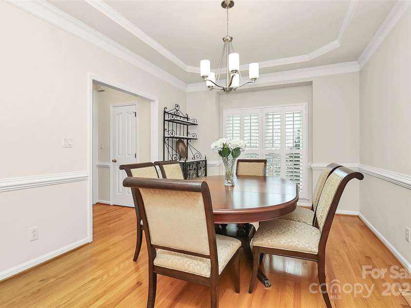 9800 Deer Brook Lane, Charlotte, NC 28210.  MLS# CAR4228341, YatesRealty ID 8132. 