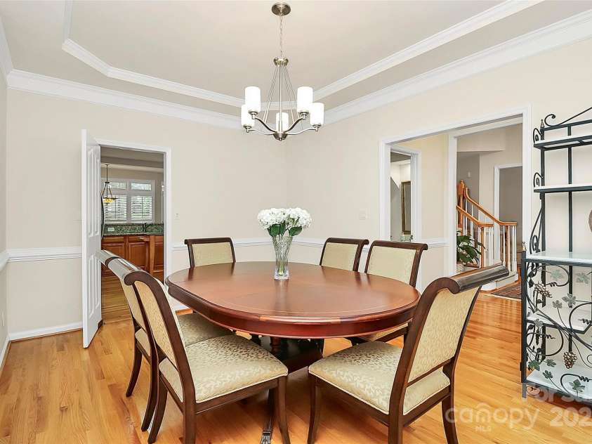 9800 Deer Brook Lane, Charlotte, NC 28210.  MLS# CAR4228341, YatesRealty ID 8132. 