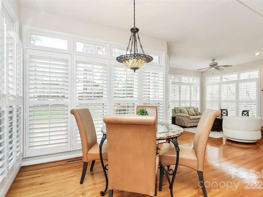 9800 Deer Brook Lane, Charlotte, NC 28210.  MLS# CAR4228341, YatesRealty ID 8132. 