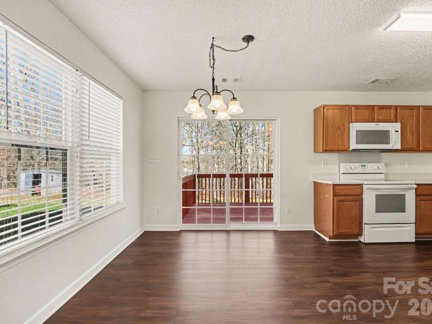 183 Everett Park Drive, Mooresville, NC 28115.  MLS# CAR4355004, YatesRealty ID 8133. 