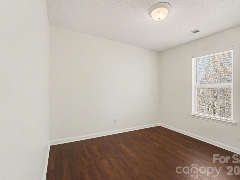 183 Everett Park Drive, Mooresville, NC 28115.  MLS# CAR4355004, YatesRealty ID 8133. 