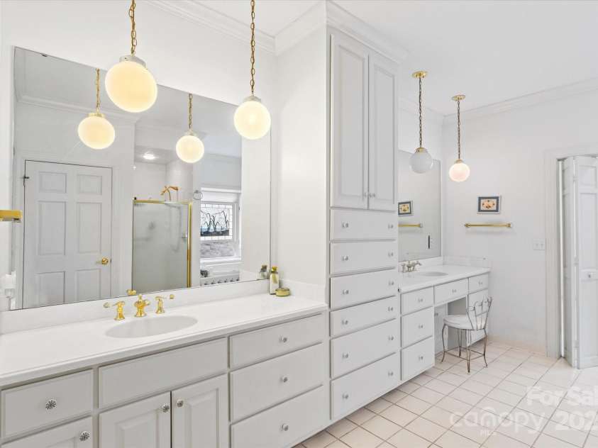 98 Fox Trail, Tryon, NC 28782.  MLS# CAR4232622, YatesRealty ID 8133. En suite bathroom is enormous and walk-in closet is almost as big!