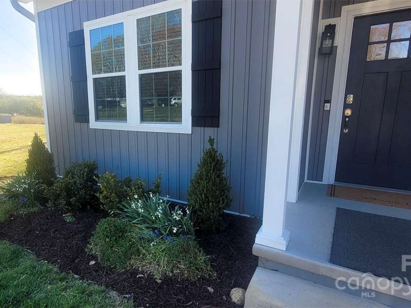 1123 Fieldstone Road, Mooresville, NC 28115.  MLS# CAR4233843, YatesRealty ID 8134. Front  - Entrance