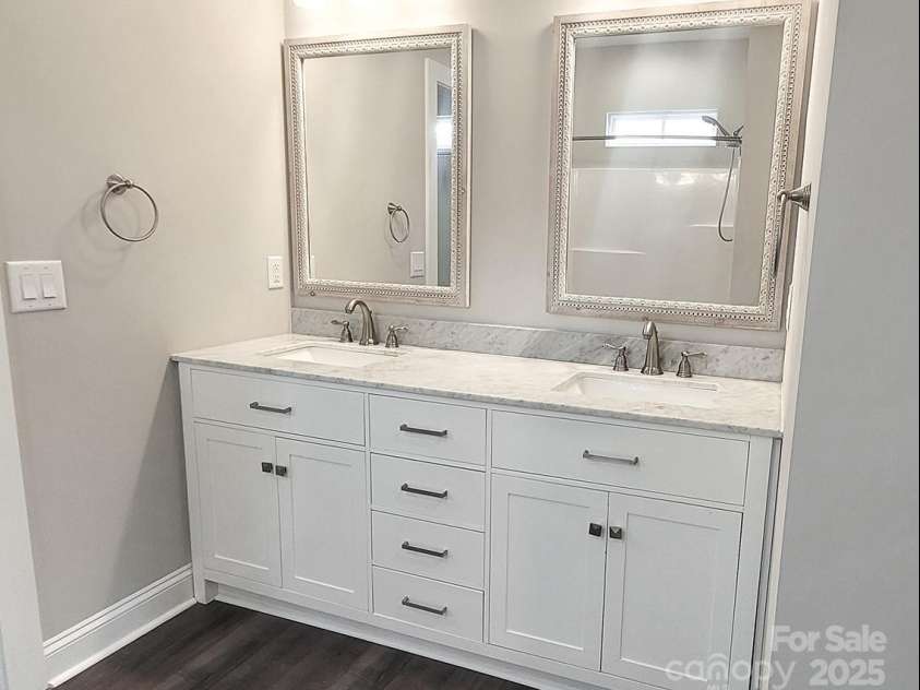 1123 Fieldstone Road, Mooresville, NC 28115.  MLS# CAR4233843, YatesRealty ID 8134. Master Vanity