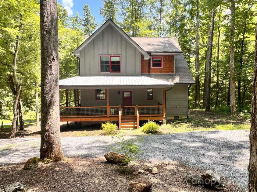 43 Clinchfield Gap Road, Marion, NC 28752.  MLS# CAR4238220, YatesRealty ID 8135. 