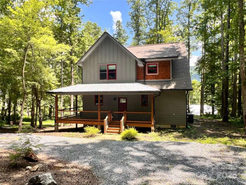 43 Clinchfield Gap Road, Marion, NC 28752.  MLS# CAR4238220, YatesRealty ID 8135. 