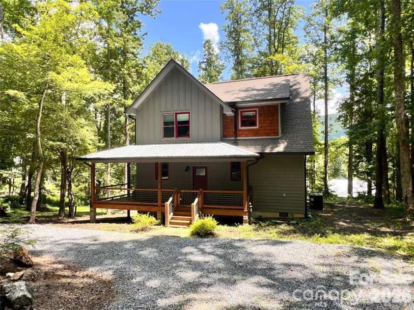 43 Clinchfield Gap Road, Marion, NC 28752.  MLS# CAR4338640, YatesRealty ID 8135. 