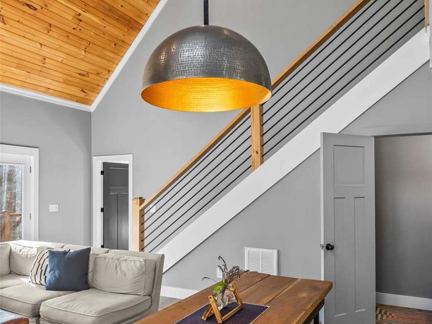 43 Clinchfield Gap Road, Marion, NC 28752.  MLS# CAR4338640, YatesRealty ID 8135. 