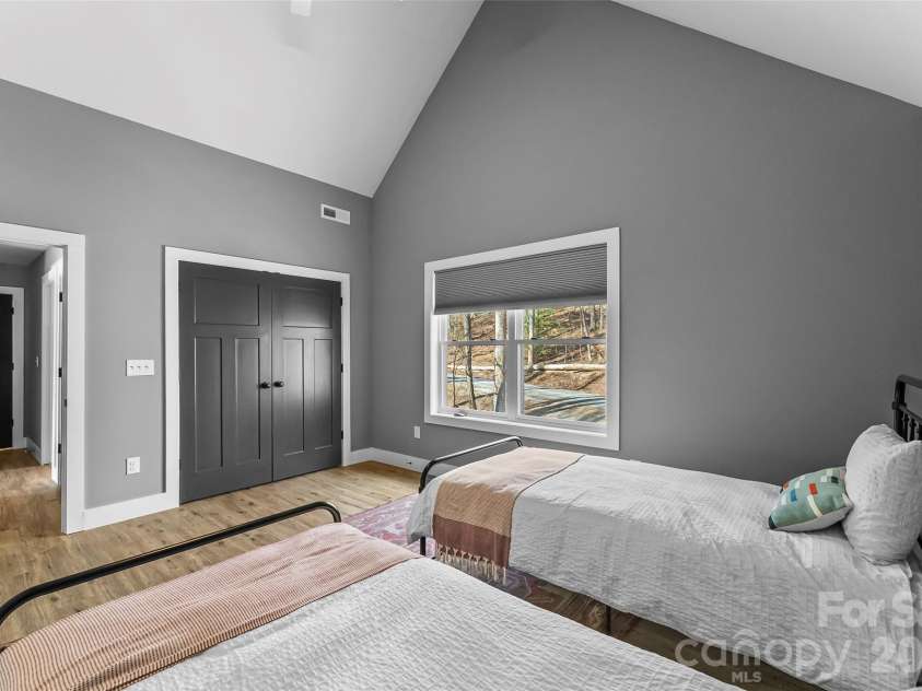 43 Clinchfield Gap Road, Marion, NC 28752.  MLS# CAR4338640, YatesRealty ID 8135. 