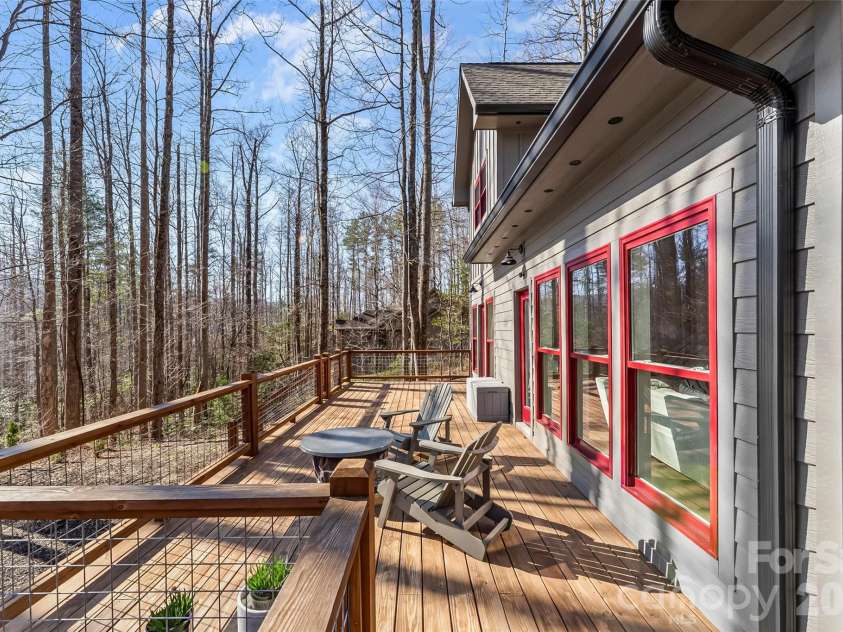 43 Clinchfield Gap Road, Marion, NC 28752.  MLS# CAR4338640, YatesRealty ID 8135. 