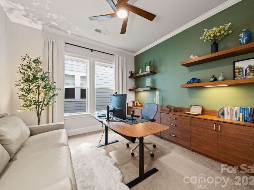 517 Belton Street, Charlotte, NC 28209.  MLS# CAR4355285, YatesRealty ID 8136. 