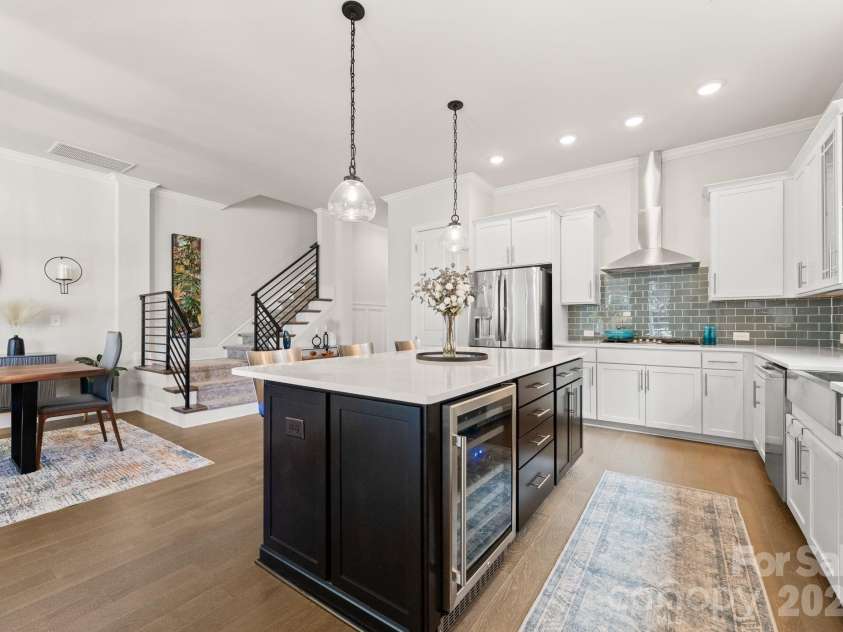 517 Belton Street, Charlotte, NC 28209.  MLS# CAR4355285, YatesRealty ID 8136. 