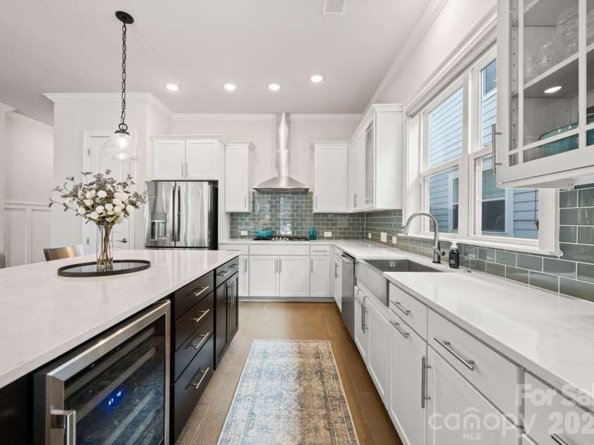 517 Belton Street, Charlotte, NC 28209.  MLS# CAR4355285, YatesRealty ID 8136. 