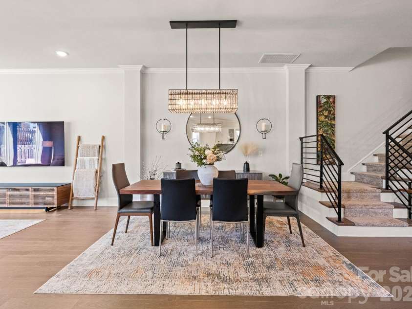 517 Belton Street, Charlotte, NC 28209.  MLS# CAR4355285, YatesRealty ID 8136. 