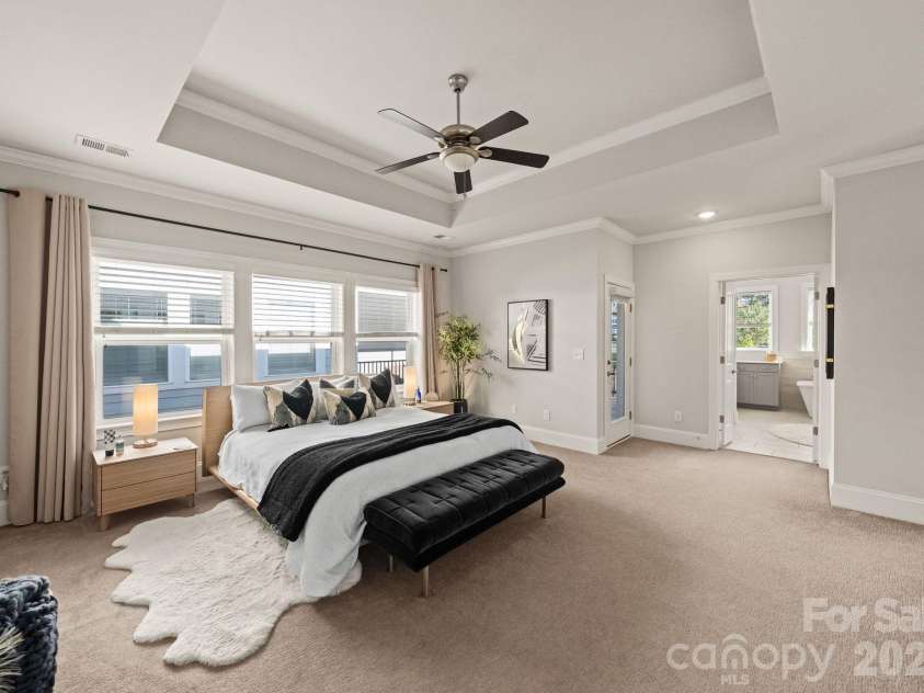 517 Belton Street, Charlotte, NC 28209.  MLS# CAR4355285, YatesRealty ID 8136. 
