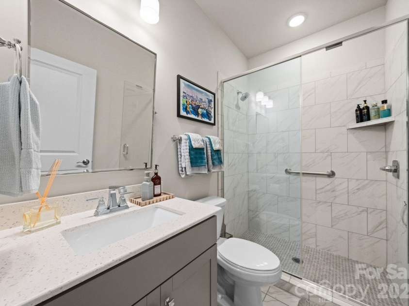 517 Belton Street, Charlotte, NC 28209.  MLS# CAR4355285, YatesRealty ID 8136. 