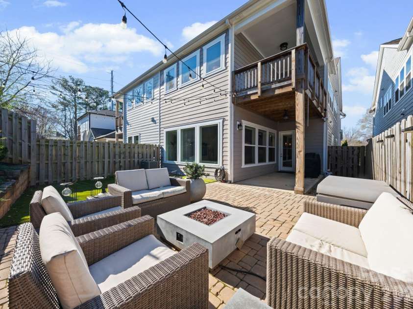517 Belton Street, Charlotte, NC 28209.  MLS# CAR4355285, YatesRealty ID 8136. 