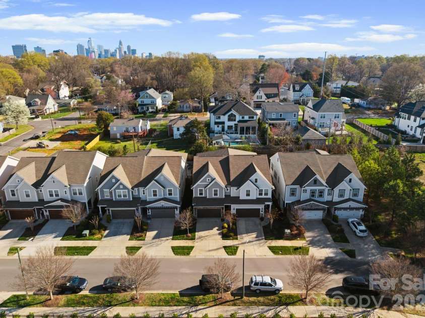 517 Belton Street, Charlotte, NC 28209.  MLS# CAR4355285, YatesRealty ID 8136. 