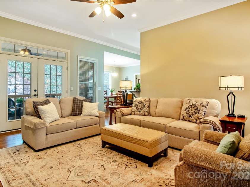 74 Old Logging Trail, Hendersonville, NC 28739.  MLS# CAR4241041, YatesRealty ID 8136. 