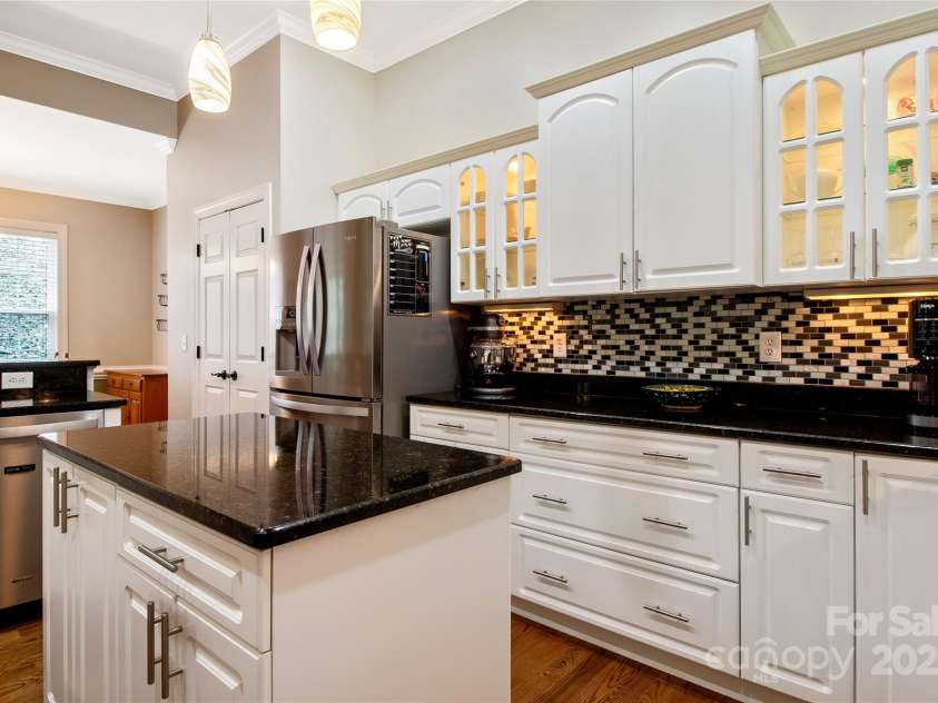 74 Old Logging Trail, Hendersonville, NC 28739.  MLS# CAR4241041, YatesRealty ID 8136. 