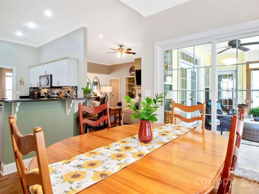 74 Old Logging Trail, Hendersonville, NC 28739.  MLS# CAR4241041, YatesRealty ID 8136. 