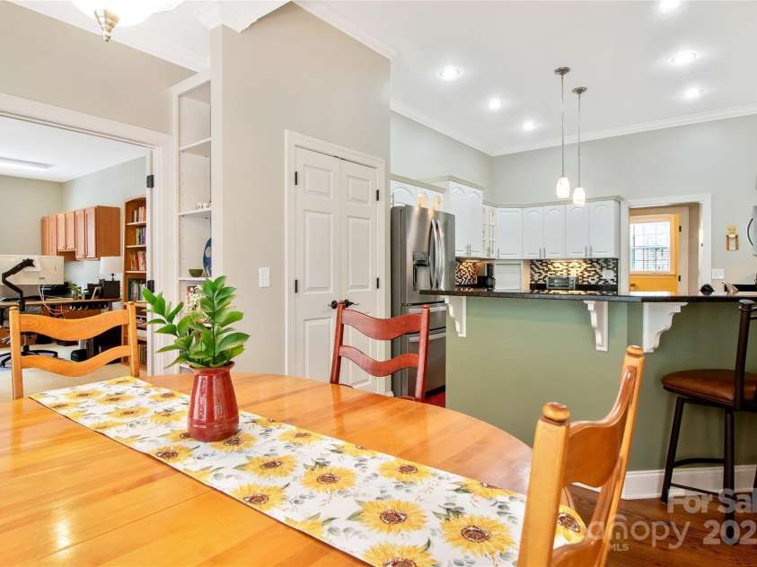 74 Old Logging Trail, Hendersonville, NC 28739.  MLS# CAR4241041, YatesRealty ID 8136. 