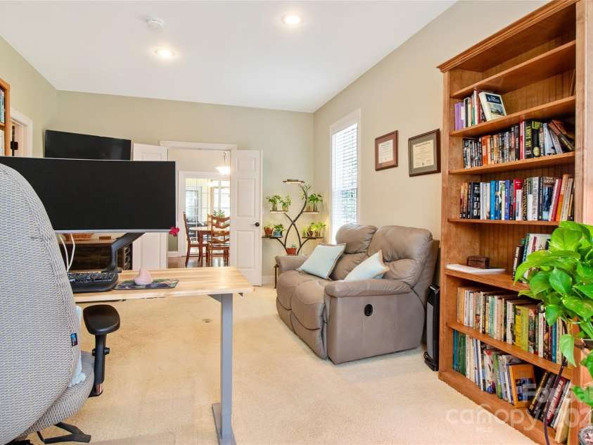 74 Old Logging Trail, Hendersonville, NC 28739.  MLS# CAR4241041, YatesRealty ID 8136. 