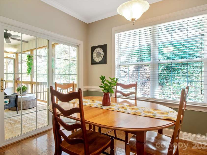 74 Old Logging Trail, Hendersonville, NC 28739.  MLS# CAR4241041, YatesRealty ID 8136. 