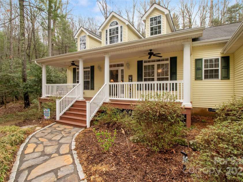74 Old Logging Trail, Hendersonville, NC 28739.  MLS# CAR4241041, YatesRealty ID 8136. 