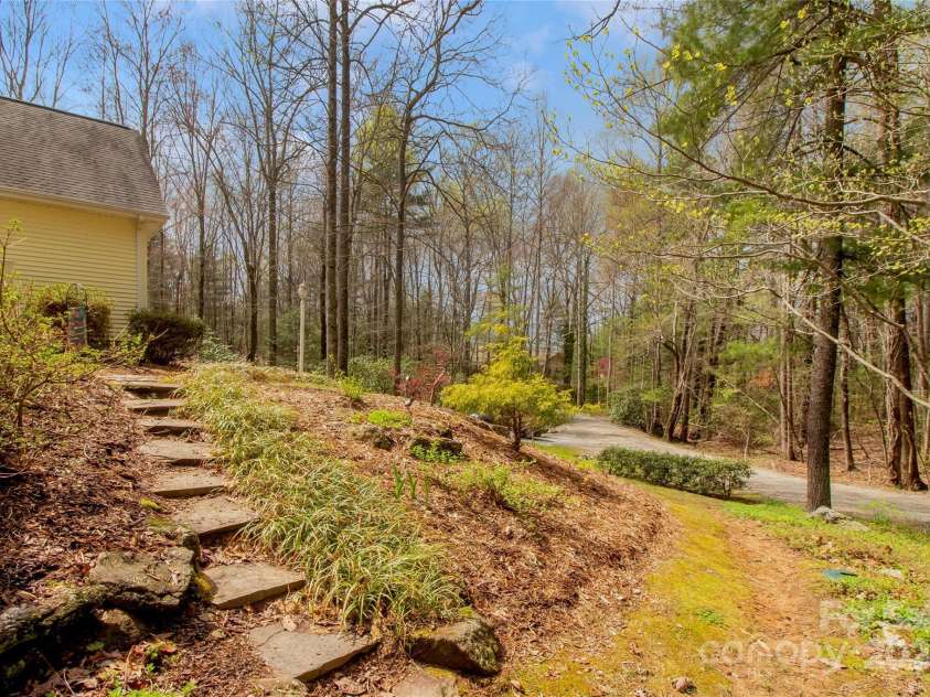 74 Old Logging Trail, Hendersonville, NC 28739.  MLS# CAR4241041, YatesRealty ID 8136. 