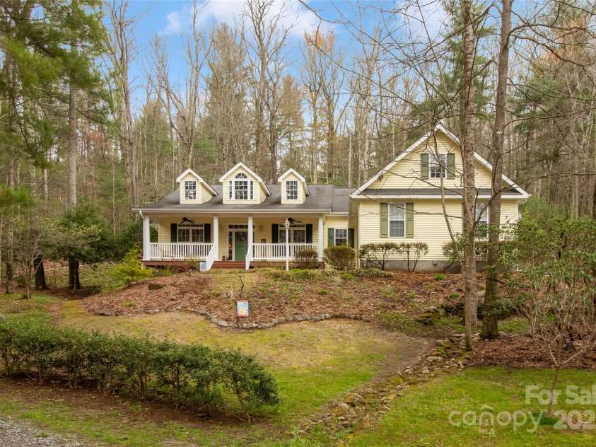 74 Old Logging Trail, Hendersonville, NC 28739.  MLS# CAR4241041, YatesRealty ID 8136. 