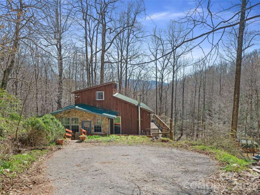 966 Waites Hollifield Road, Marion, NC 28752.  MLS# CAR4364973, YatesRealty ID 8137. 